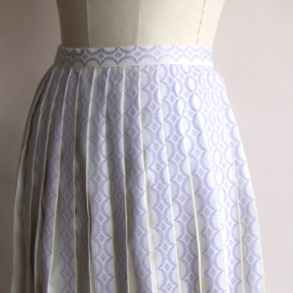 Vintage 1960s Skirt, Bobbie Brooks Pleated Purple and White Full Skirt. - Picture 7 of 10